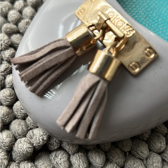 Oka B Flats🍩 - Picture 6 of 7